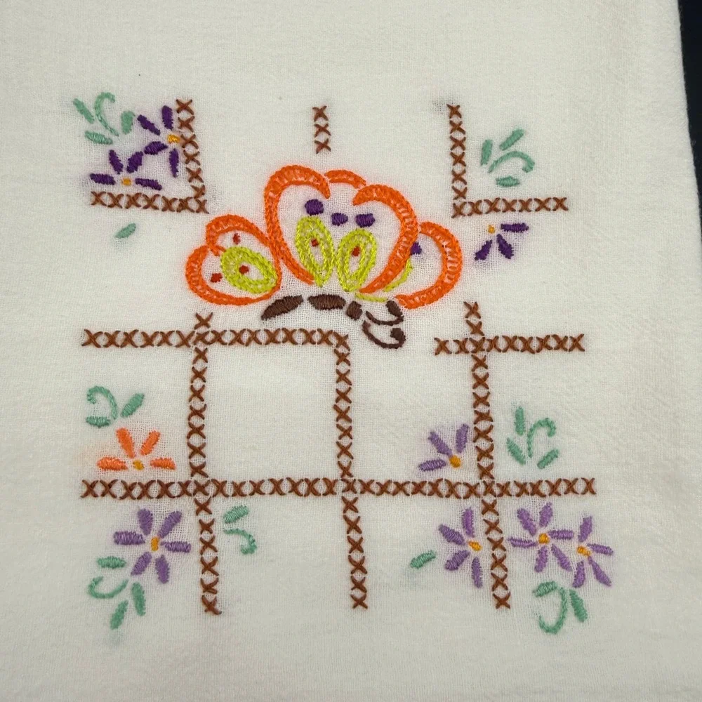 Vtg Hand Embroidered LARGE Butterfly Tea Towels Set of 3‎ White Cotton Floral